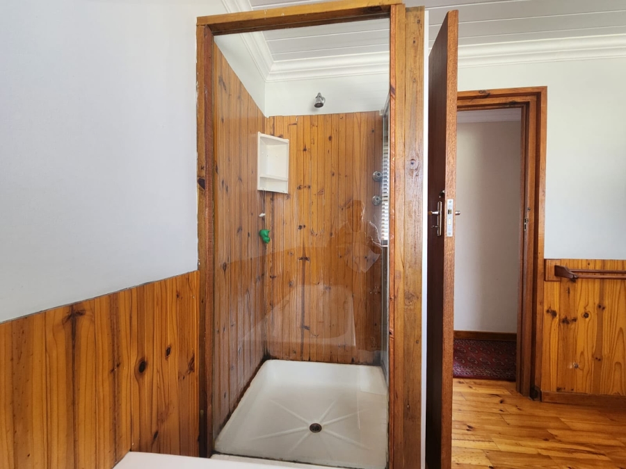 6 Bedroom Property for Sale in Reebok Western Cape